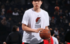 落后19分，杨瀚森上场了！斯普利特：是时候考虑对阵容做出改变！